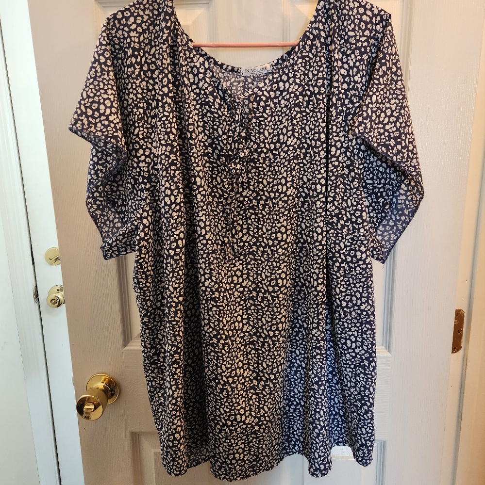 Blue leopard print top